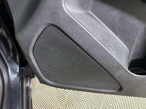 Used 2023 Chevrolet Equinox LT image 29