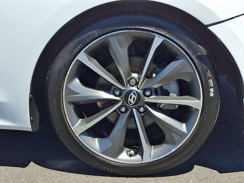 Used 2020 Hyundai Veloster 2.0 Premium FWD image 9