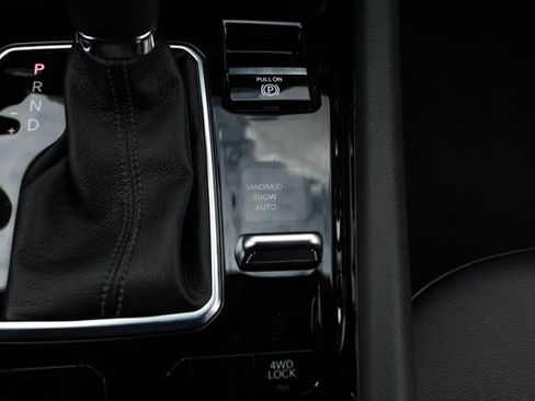 New 2026 Jeep Compass Latitude AWD/4WD image 19