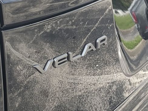 Certified 2026 Land Rover Range Rover Velar Dynamic SE image 13