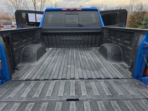 Used 2023 GMC Sierra 1500 AT4X image 12