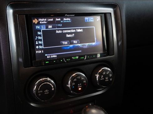 Used 2014 Dodge Challenger SXT RWD image 15