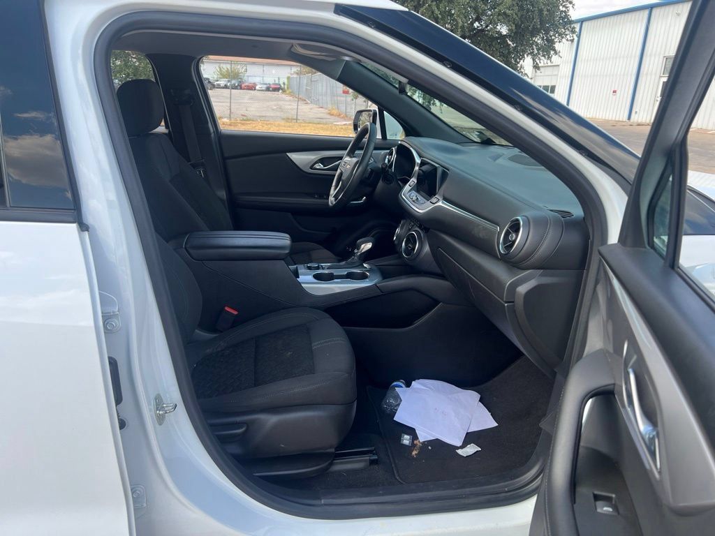 Used 2021 Chevrolet Blazer LT FWD image 19