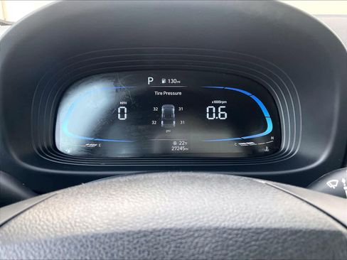 Certified 2023 Hyundai Venue Limited image 24