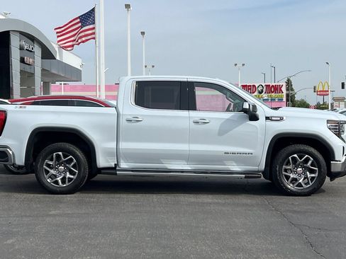 New 2026 GMC Sierra 1500 SLT w/ SLT Premium Plus Package AWD/4WD image 3