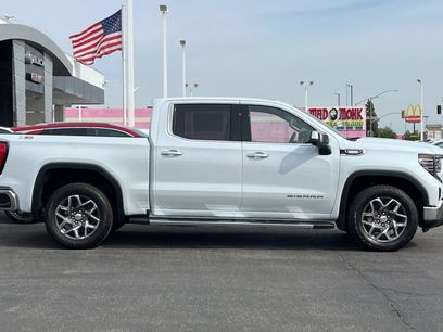 New 2026 GMC Sierra 1500 SLT w/ SLT Premium Plus Package