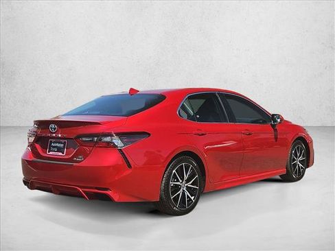 Used 2023 Toyota Camry SE w/ Audio Upgrade Package FWD image 5