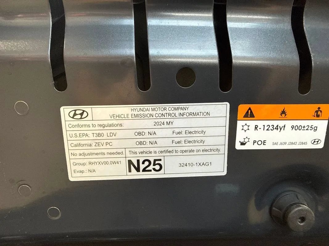 Used 2024 Hyundai Ioniq 5 SE AWD/4WD image 73