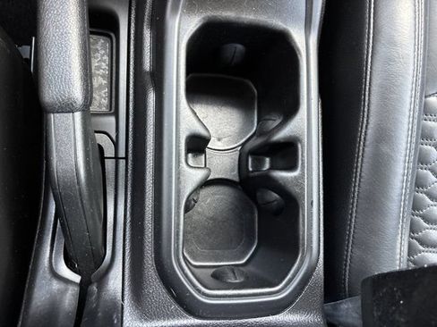 Used 2019 Jeep Wrangler Unlimited Rubicon AWD/4WD image 37