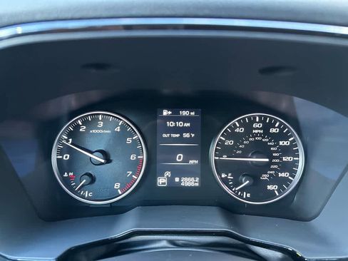 Used 2025 Subaru Outback Premium image 19