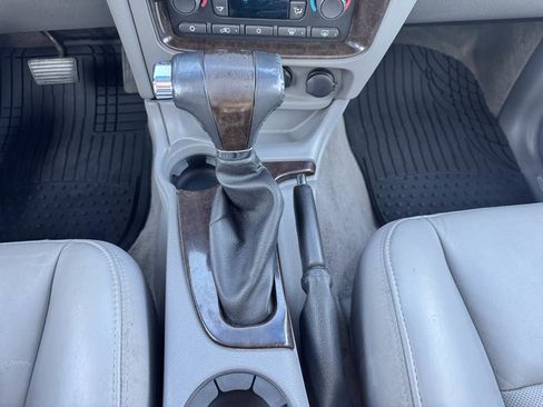 Used 2006 Buick Rainier CXL AWD/4WD image 49