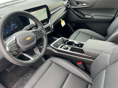 New 2026 Chevrolet Equinox LT w/ Convenience Package II image 7