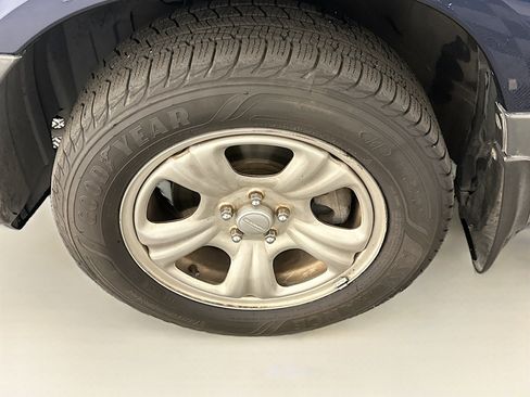 Used 2005 Subaru Forester 2.5X AWD/4WD image 11