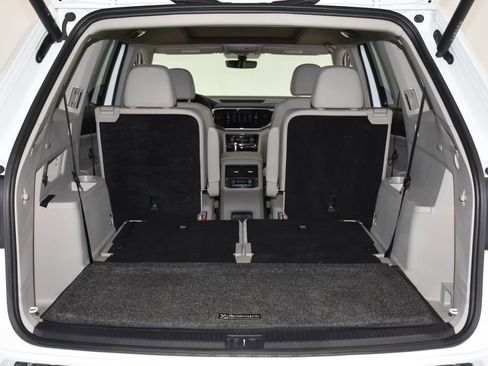 Used 2023 Volkswagen Atlas SE image 31