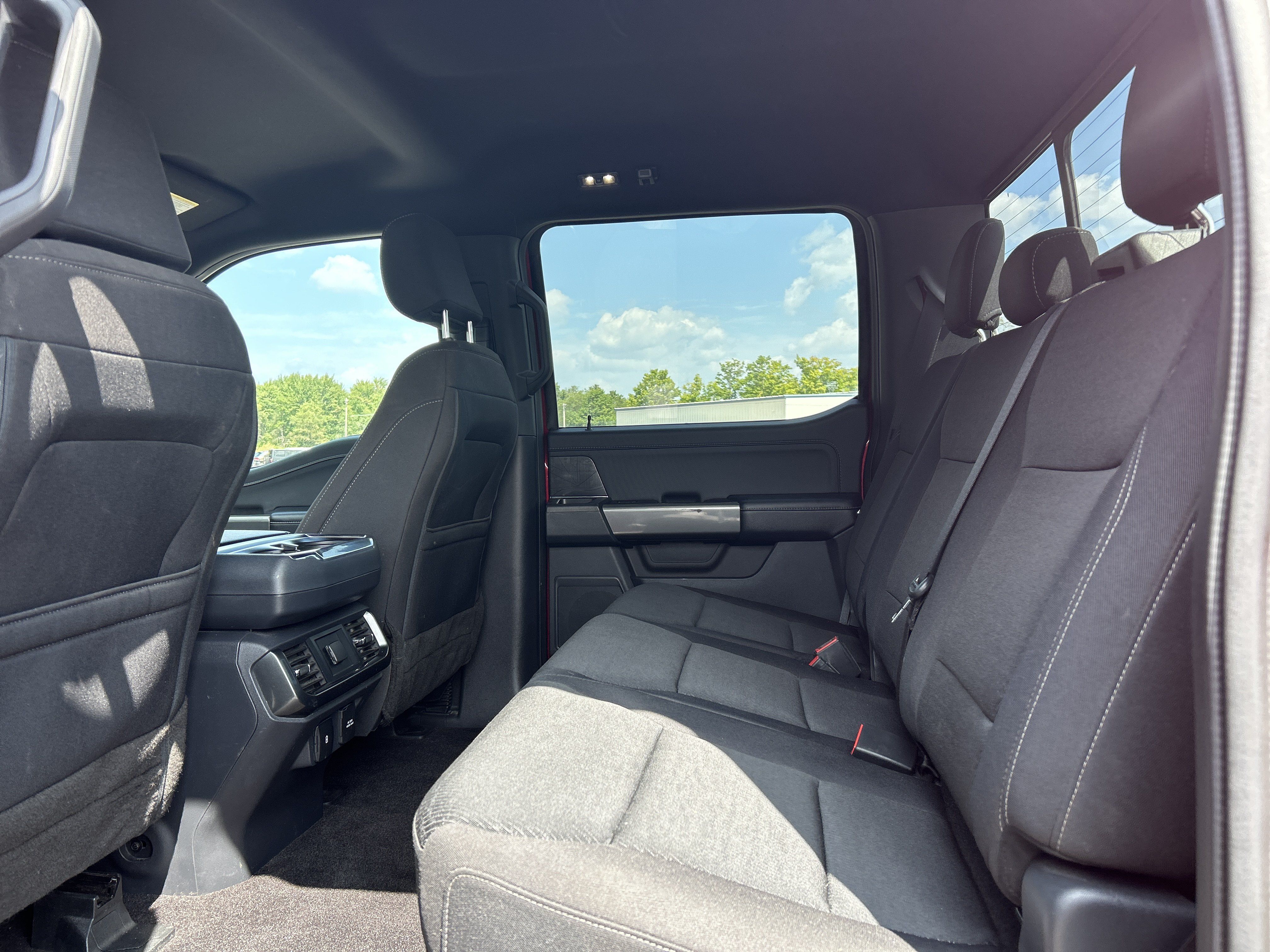 Used 2022 Ford F150 XLT w/ Equipment Group 302A High AWD/4WD image 11