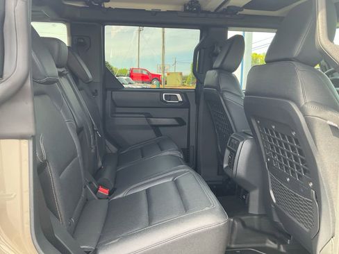 New 2026 Ford Bronco Badlands AWD/4WD image 13