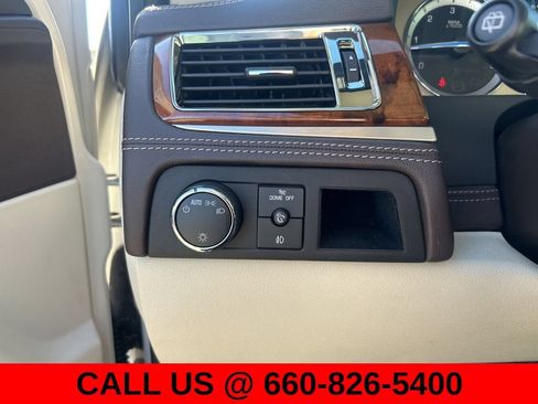 Used 2011 Cadillac Escalade Platinum AWD/4WD image 20