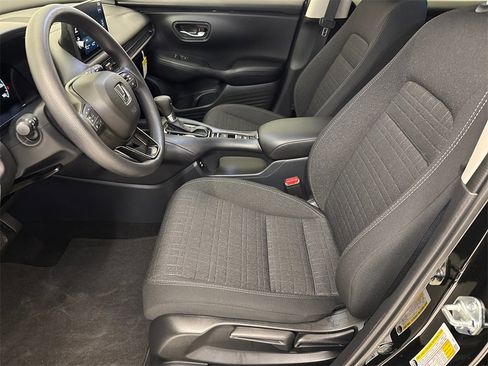 Certified 2026 Honda HR-V LX image 19