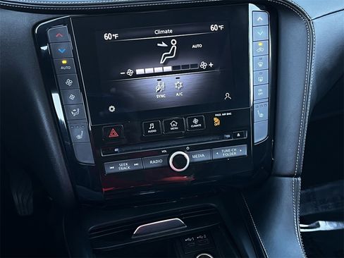 Used 2021 INFINITI QX50 Luxe image 18
