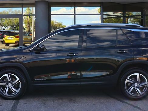 Used 2020 GMC Terrain SLT w/ Preferred Package FWD image 8