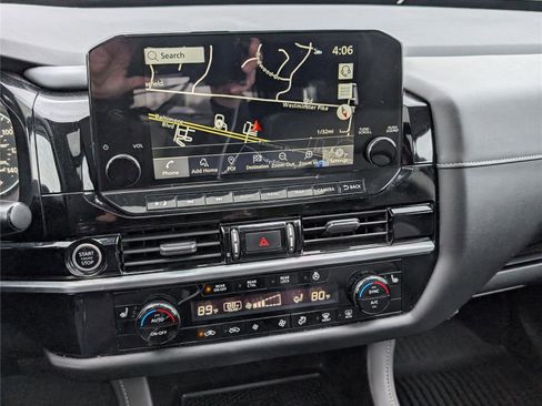 Used 2022 Nissan Pathfinder SL w/ SL Premium Package image 32