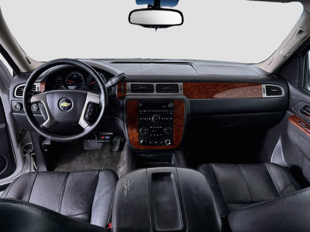 Used 2011 Chevrolet Suburban LT AWD/4WD image 20