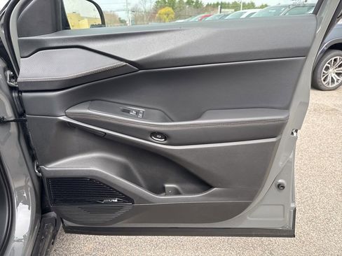 New 2026 Jeep Cherokee Overland image 33