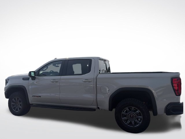 Used 2026 GMC Sierra 1500 AT4X w/ LPO, Black Badging Package AWD/4WD image 2