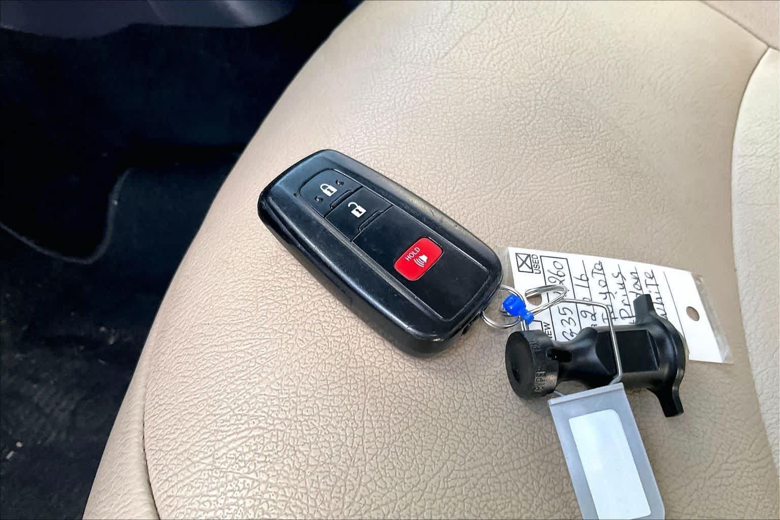Used 2016 Toyota Prius Two FWD image 14