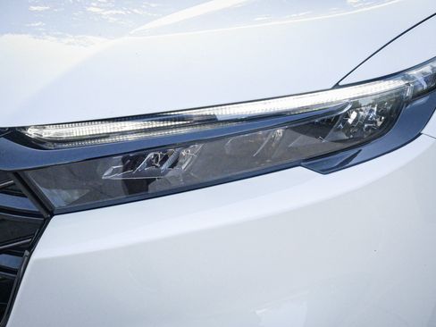Used 2024 Honda CR-V Sport image 6