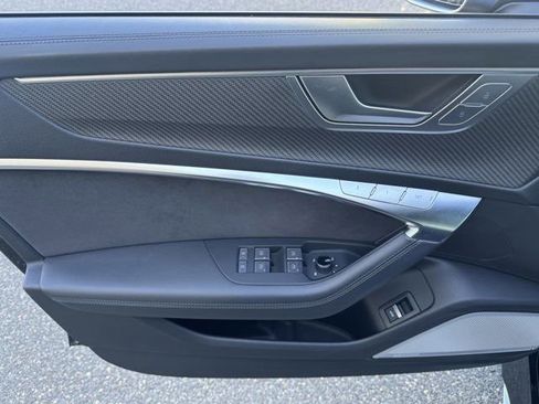 Certified 2022 Audi RS 6 AWD/4WD image 27