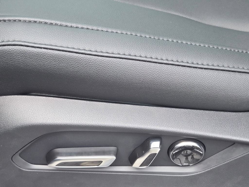 New 2026 Acura MDX SH-AWD image 32