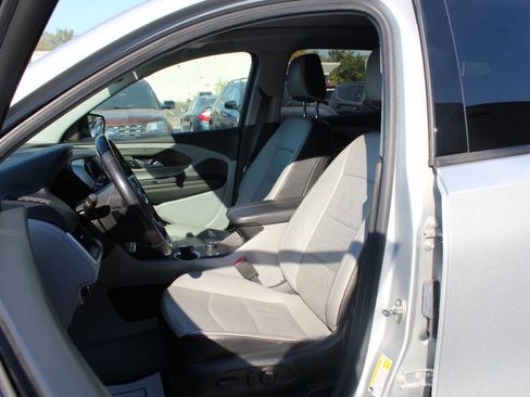 Used 2021 GMC Terrain SLT w/ Infotainment Package II image 12