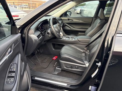 Used 2023 INFINITI QX60 Luxe w/ Cargo Package FWD image 4