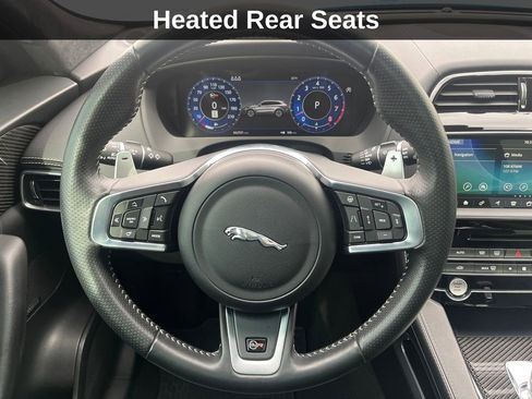 Used 2020 Jaguar F-PACE SVR image 19