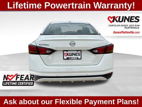 Used 2025 Nissan Altima 2.5 SV FWD image 4