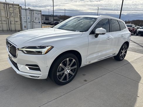 Used 2021 Volvo XC60 T6 Inscription w/ Protection Package Premier image 9