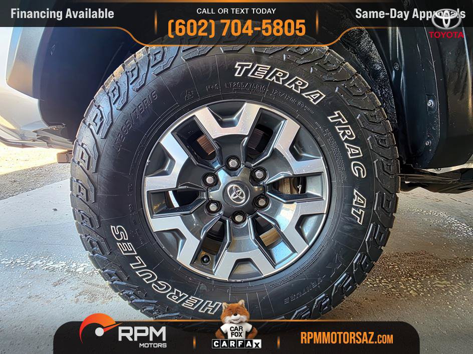 Used 2017 Toyota Tacoma TRD Off-Road AWD/4WD image 27
