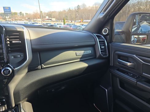 Used 2024 RAM 3500 Laramie w/ Night Edition image 25