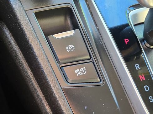 Used 2018 Honda CR-V LX image 21