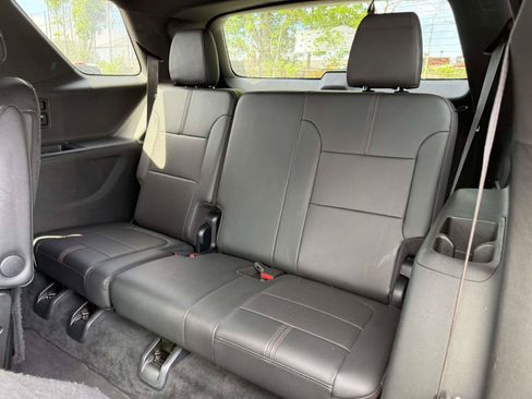 Certified 2023 Chevrolet Traverse RS AWD/4WD image 13