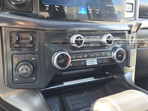 Used 2025 Ford F150 Lariat w/ Equipment Group 502A High AWD/4WD image 29