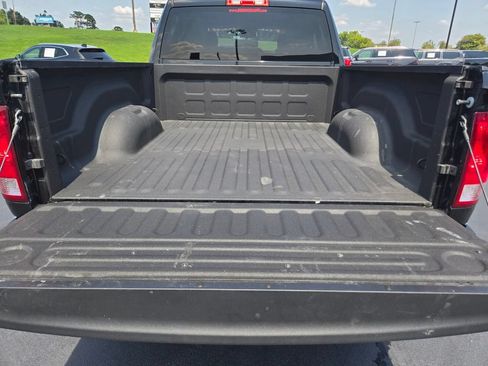 Used 2024 RAM 1500 Classic SLT AWD/4WD image 15
