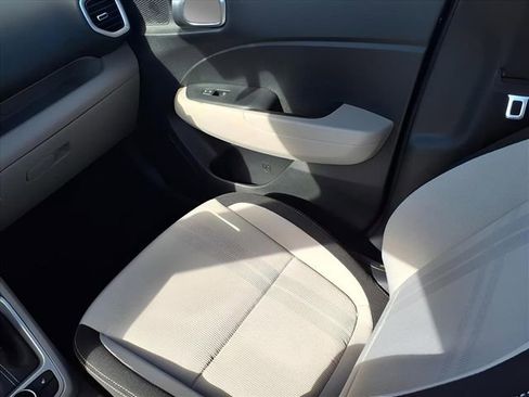 New 2026 Hyundai Venue SEL image 15