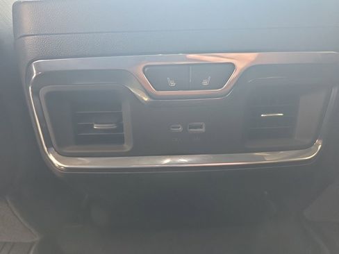 Used 2025 GMC Sierra 1500 Denali Ultimate image 33