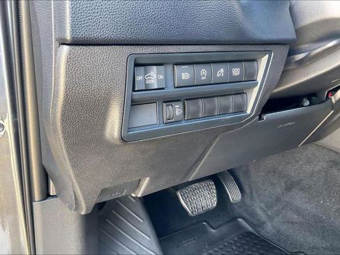 Certified 2025 Toyota Tundra SR5 w/ SR5 Premium Package AWD/4WD image 33