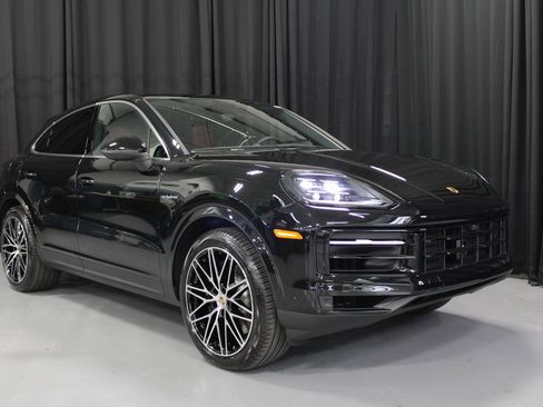 New 2026 Porsche Cayenne E-Hybrid Coupe image 9