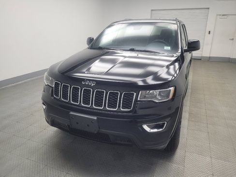 Used 2019 Jeep Grand Cherokee Laredo AWD/4WD image 15