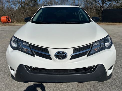Used 2014 Toyota RAV4 LE image 8