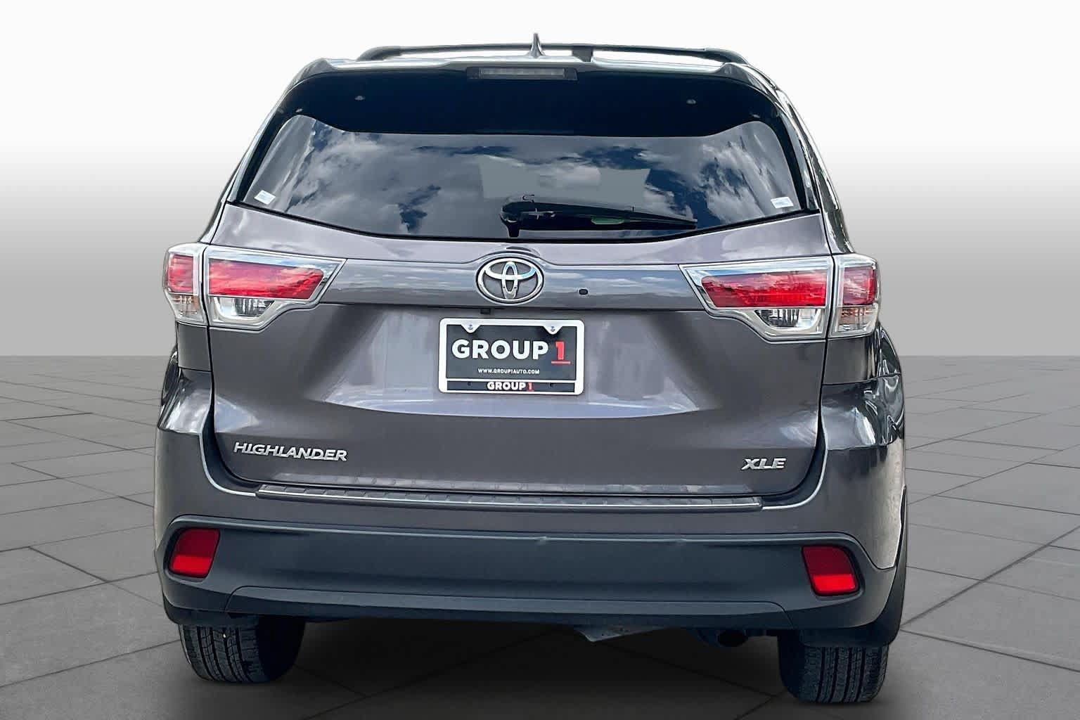Used 2016 Toyota Highlander XLE FWD image 5